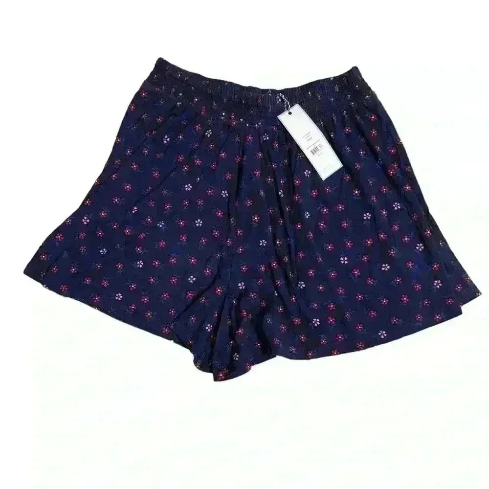 NWT Draper James size med Pull On Flowy Shorts Blue Spring Whispy Floral New